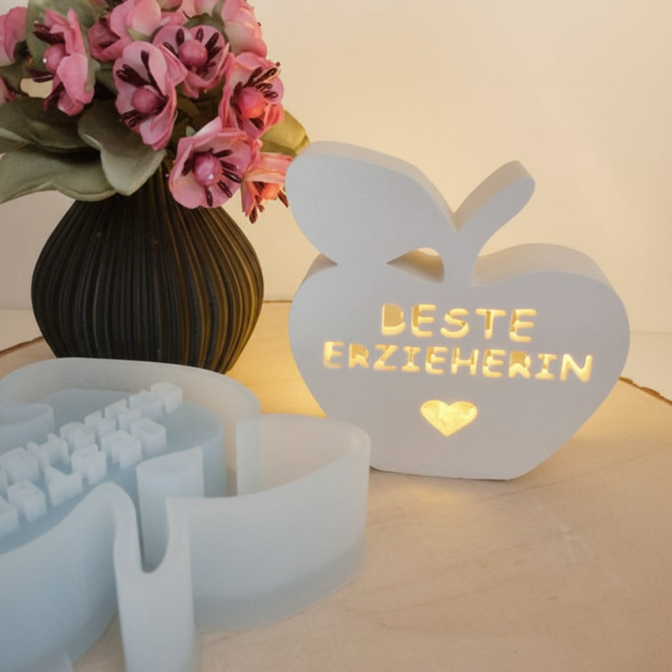 Detailansicht der Silikonform Ballonlicht Apfel Beste Lehrerin für kreative DIY Gießprojekte aus Raysin, Beton, Gips und Keramikpulver
