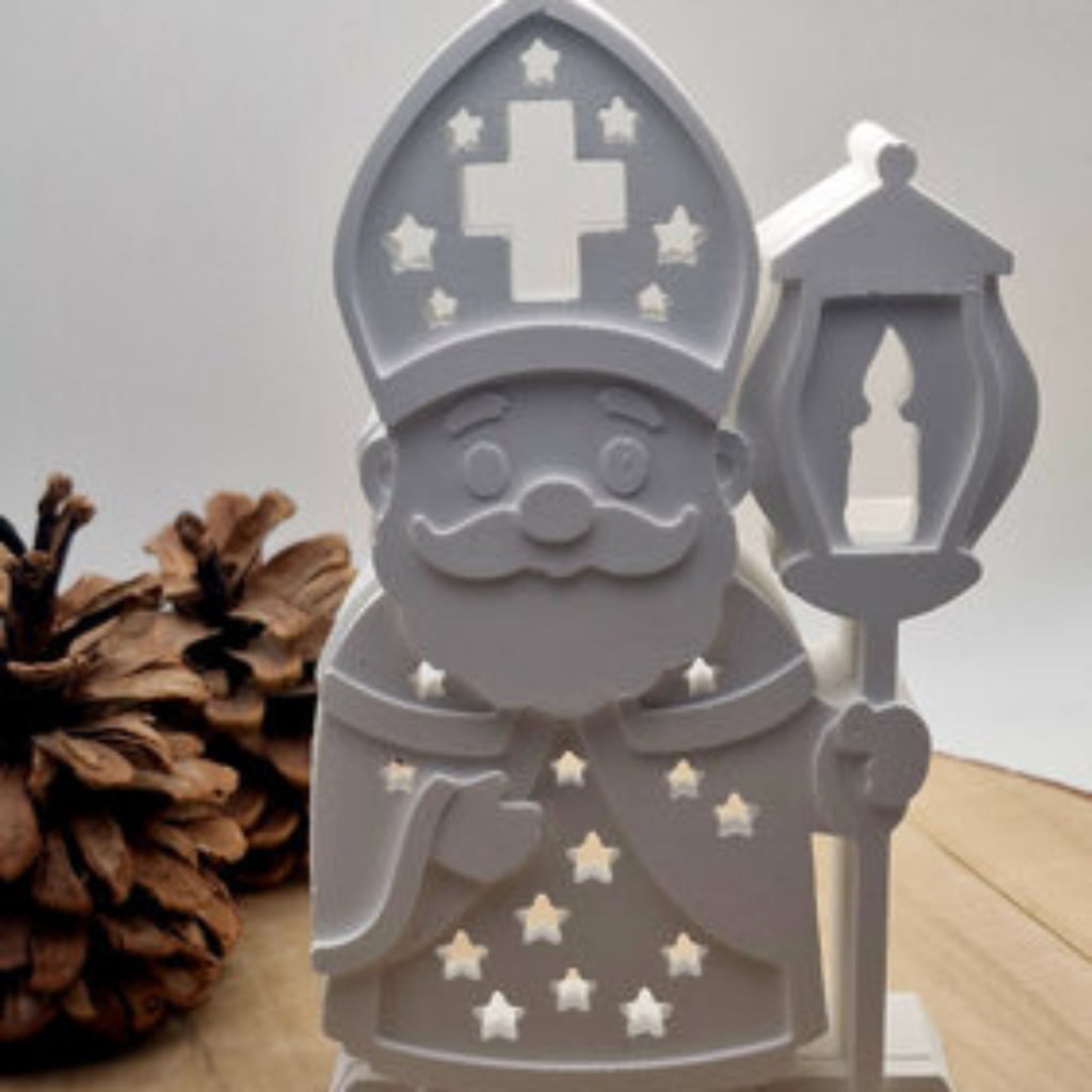Gegossenes Ballonlicht Sankt Nikolaus aus Raysin mit Silikonform Gießform als kreative DIY Weihnachts Deko und Geschenkidee