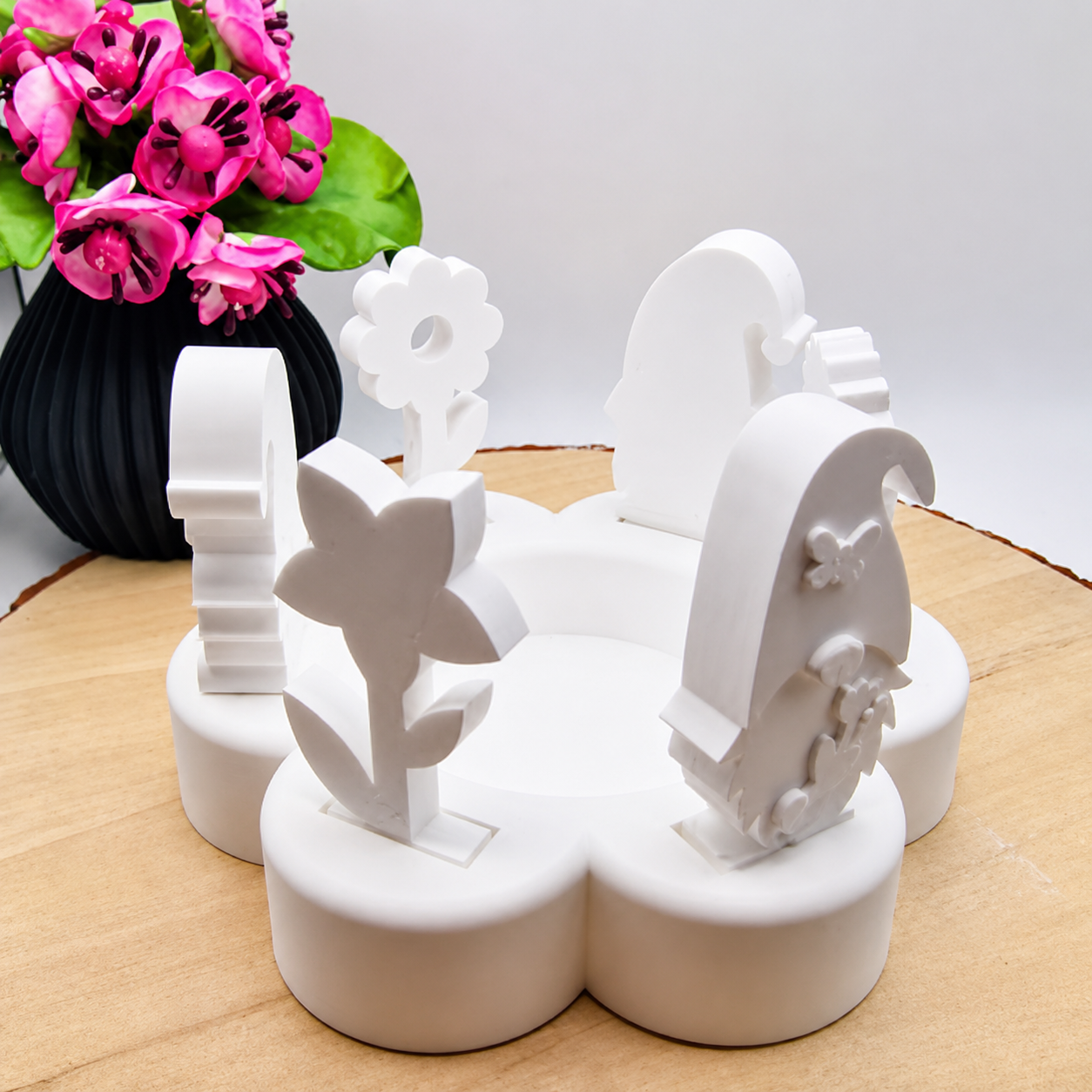 Detailansicht der Silikonform Blume klein für Einstecker zum Gießen mit Raysin, Beton, Gips und Keramikpulver für kreative Dekoprojekte
