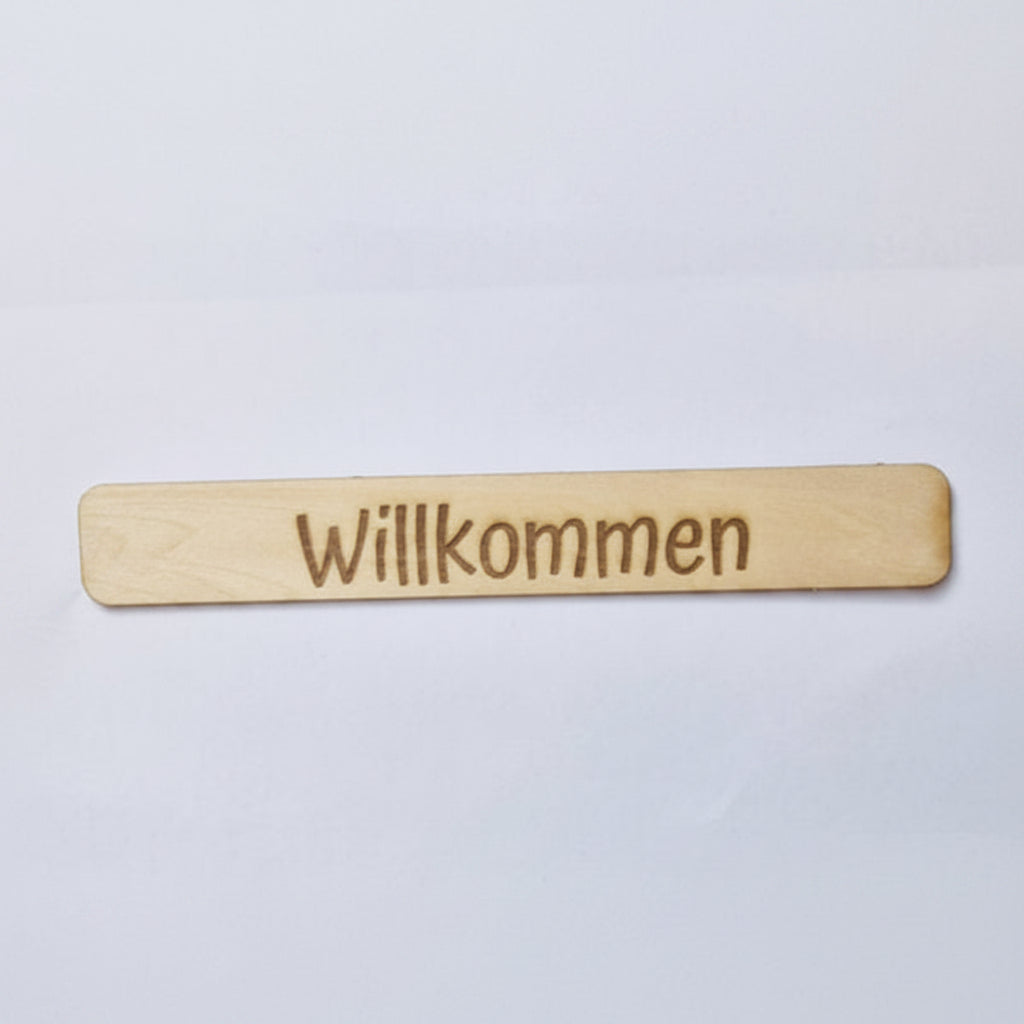 Dekorative Sprüche aus Holz als Laserschnitt für kreative Wohnaccessoires und saisonale Dekoration