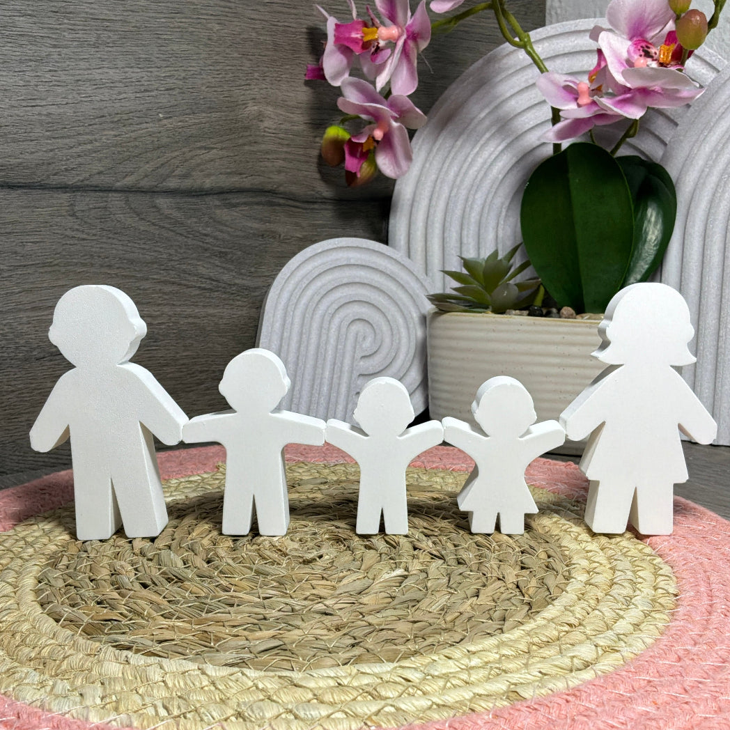 Familienfiguren aus Raysin als moderne Wohndekoration und persönliche Geschenkidee für Familie, Eltern und Großeltern