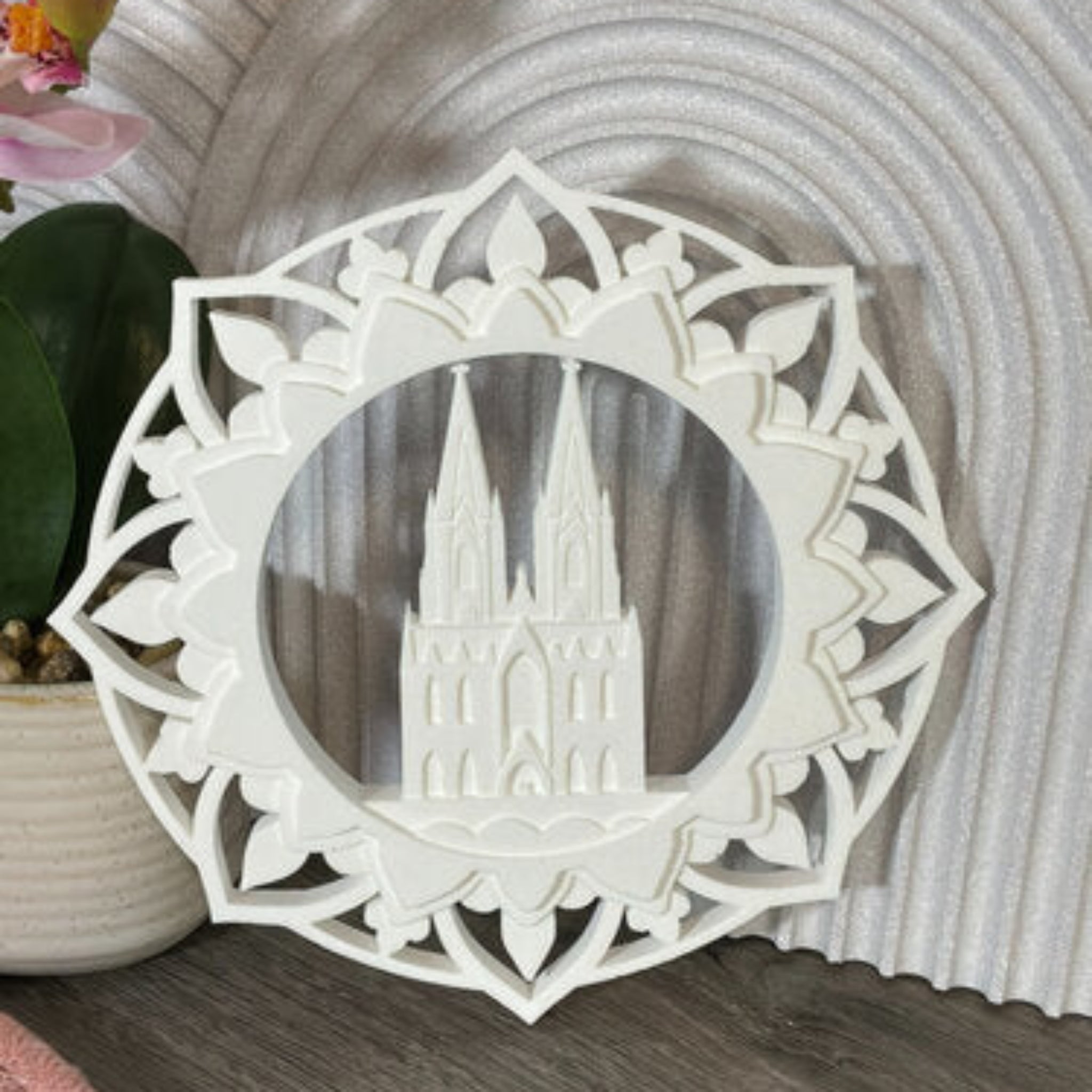Gegossener Traumfänger Köln Dom als Anwendungsbeispiel für die Silikonform, ideal für kölsche Deko und kreative Geschenkideen.