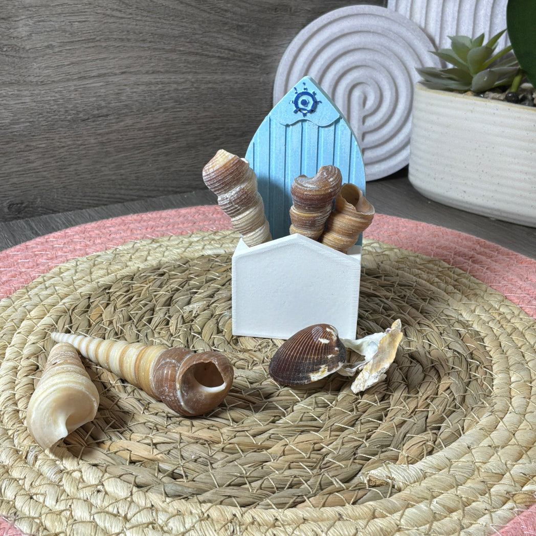 Gießform Surfbrett mit Dekofach zum Dekorieren mit Muscheln, Trockenblumen und maritimen Elementen