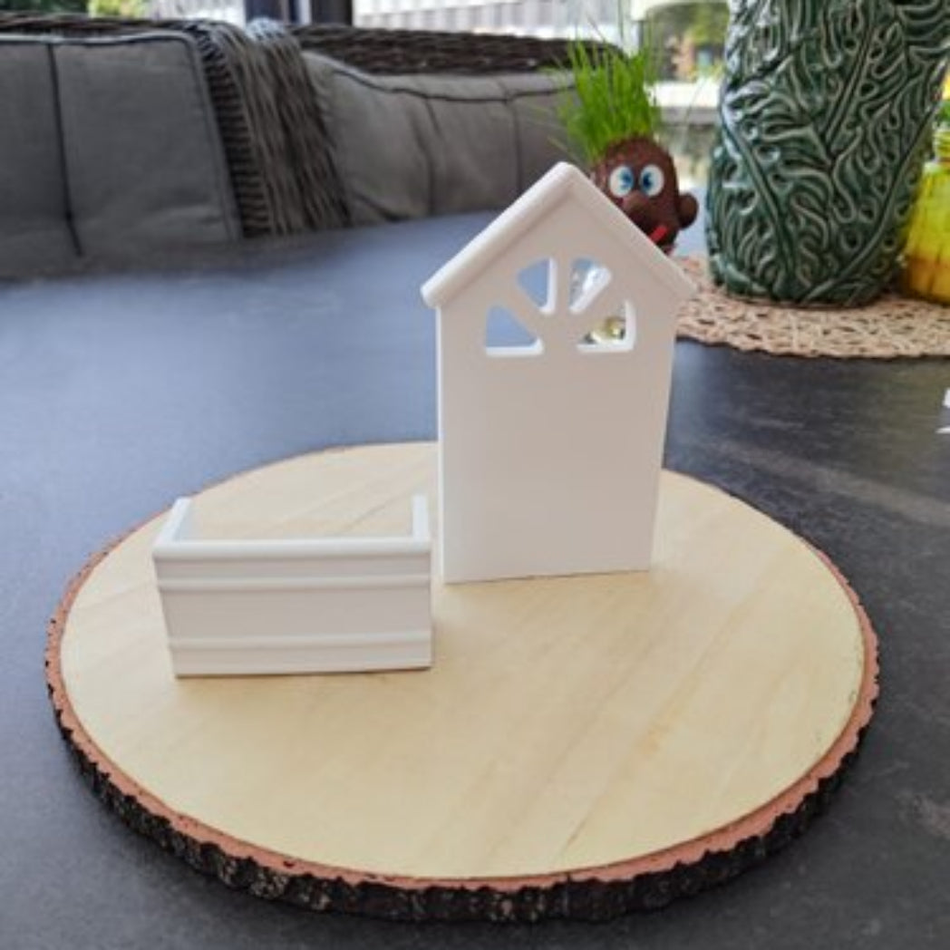 Gegossenes Haus Nr 1 aus Raysin mit Silikonform Gießform als kreative DIY Haus Deko und Geschenkidee für Zuhause und Bastelprojekte