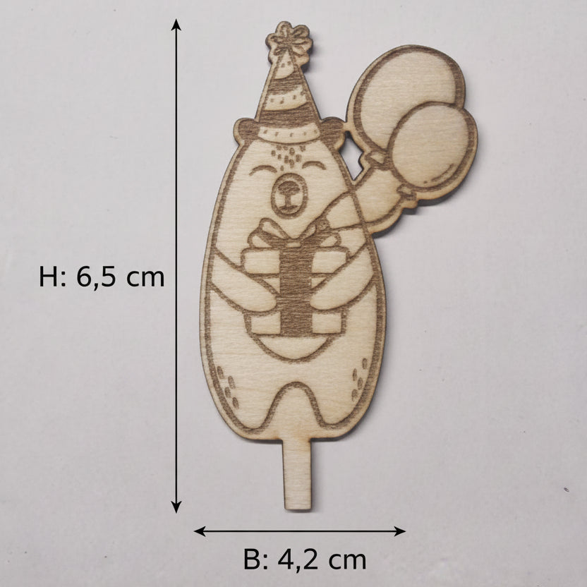Nahaufnahme von Holztieren aus 2 mm Lasercut Holz für DIY Deko, Dekoteller und Geburtstagsteller.