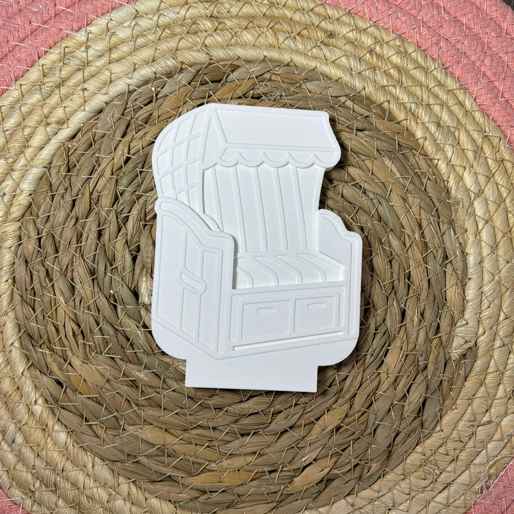 Maritimer Strandkorb Einstecker aus einer Silikonform als Küsten Deko für Serviettenständer und Sommerdekoration