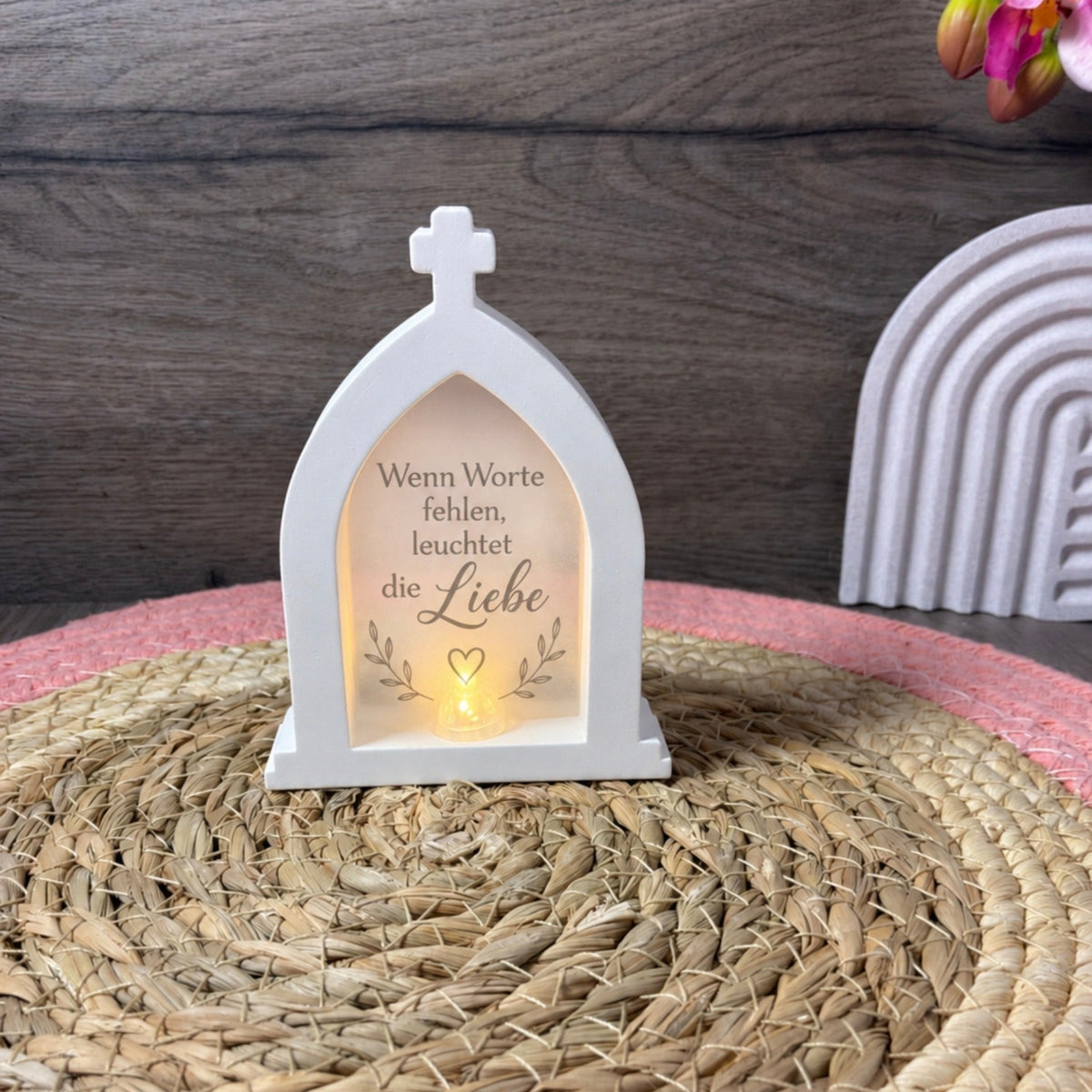 Personalisierbare Kapelle mit Kreuz und Platz für ein LED-Ballonlicht