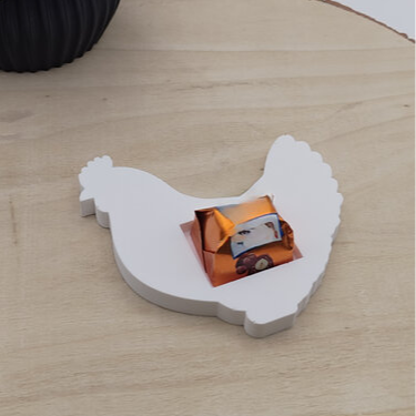 Schokohalter Huhn aus Raysin als kreative Osterdeko und Geschenkidee