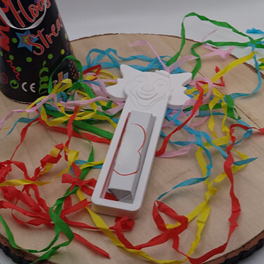 Schokoriegelhalter Clown aus Raysin gegossen mit Silikonform Gießform als kreative DIY Karneval Deko und Geschenkidee