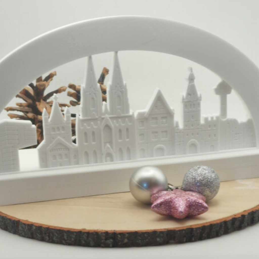 Lichterbogen Schwibbogen Köln aus Raysin mit Kölner Dom und Skyline als stimmungsvolle Weihnachtsdekoration für Fensterbank, Adventszeit und festliche Wohndekoration