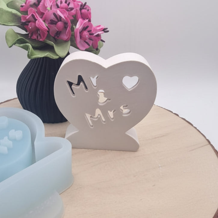 Silikonform Ballonlicht Herz Mr and Mrs für Raysin, Beton, Gips und Keramikpulver – elegante Gießform für Hochzeitsdekoration und selbstgemachte Geschenkideen