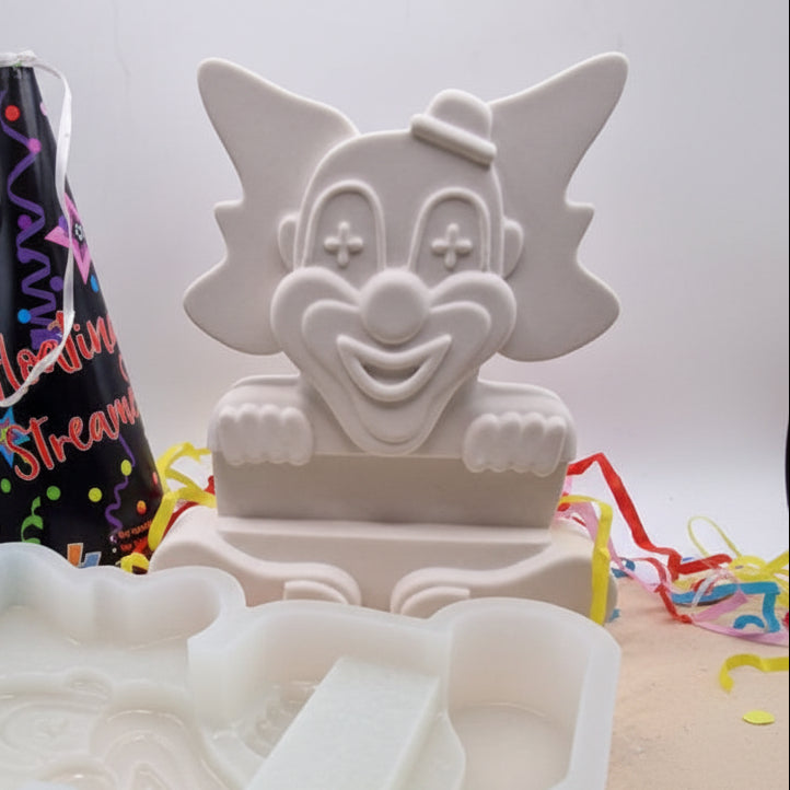 Gießform Karneval Clown Klötzchen aus Silikon für DIY Karnevalsdeko, Fasching und kreative Gießprojekte.