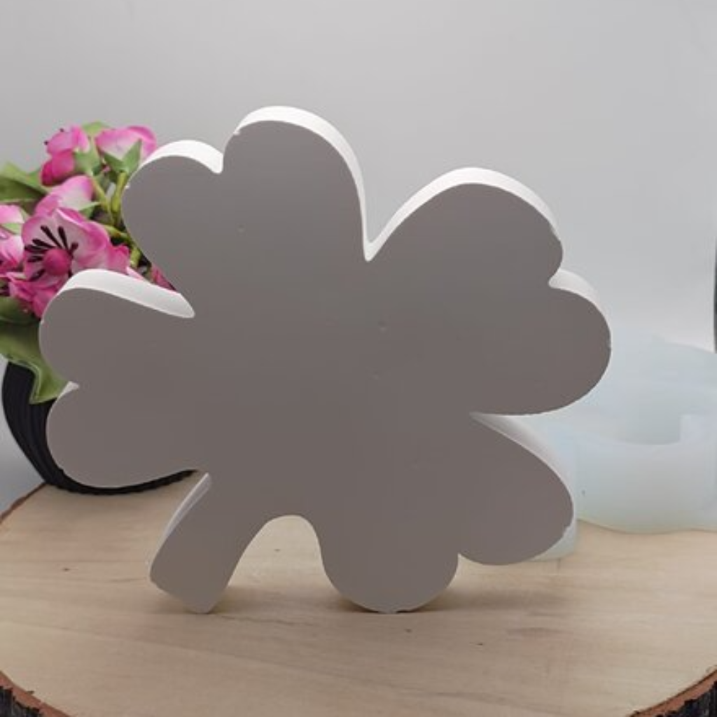 Silikonform Kleeblatt groß für Raysin, Beton, Gips und Keramikpulver – dekorative Gießform für Glücksbringer, Frühlingsdeko und kreative DIY Projekte