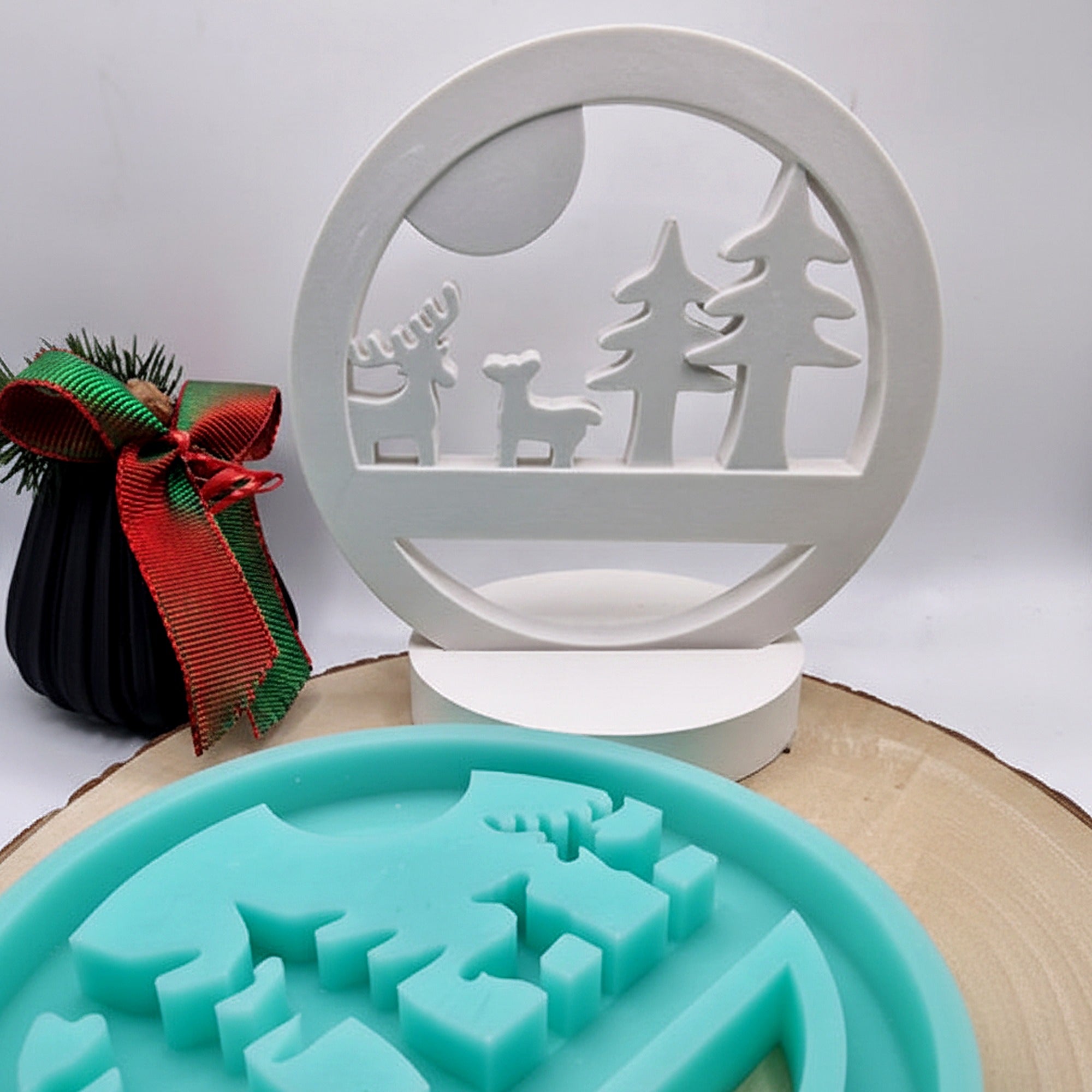 Silikonform Gießform Loop Winter zum Gießen von kreativer Winter-Deko aus Raysin, Beton oder Gips