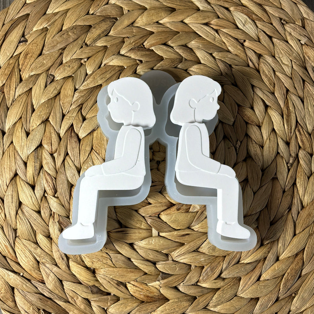 Silikonform Mädchen im Rollstuhl für Raysin, Beton, Gips und Keramikpulver – besondere Gießform für inklusive Dekoration, Geschenkideen und kreative DIY Projekte