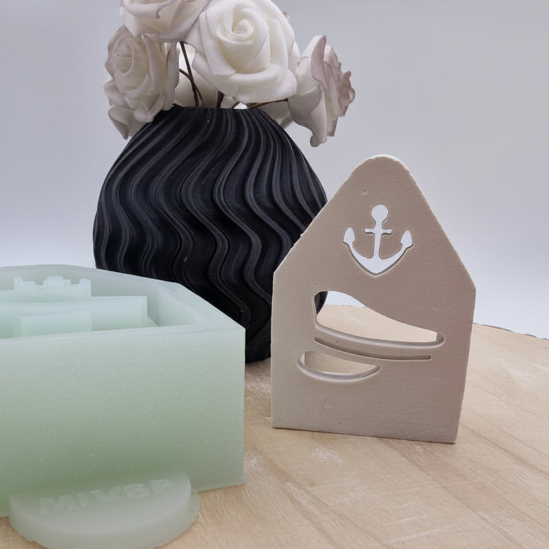Silikonform Gießform Mini Lichterhaus Kapitän zum Gießen von stimmungsvoller DIY Deko aus Raysin, Beton oder Gips