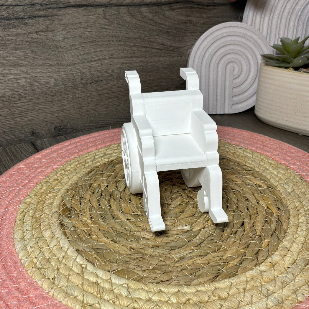 Detailansicht der Silikonform Rollstuhl für kreative DIY Gießprojekte aus Raysin und Gips