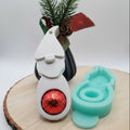 Silikonform Gießform für Schokokugel Wichtel Mann zum Gießen von kreativer Weihnachtsdeko aus Raysin, Beton oder Gips
