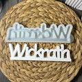 Silikonform Schriftzug Wickrath für Raysin, Beton, Gips, Keramikpulver, Wachs und Resin – moderne Gießform für DIY-Heimatdeko.