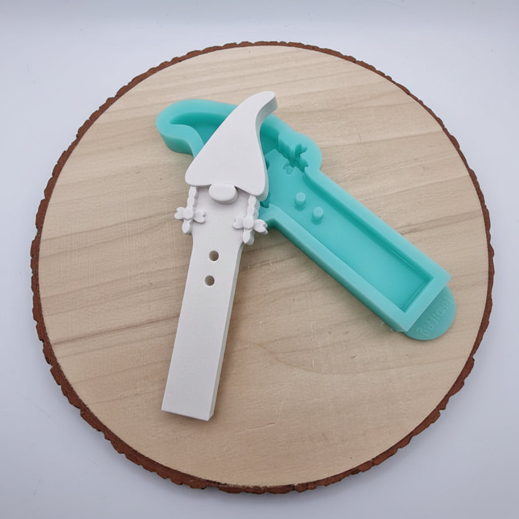 Silikonform Gießform Wichtel Frau Geldgeschenk zum Gießen von kreativer Weihnachtsdeko aus Raysin, Beton oder Gips