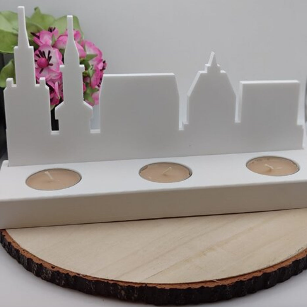 Gegossene Skyline Aachen Nr 1 aus Raysin mit Silikonform Gießform als moderne DIY Stadt Deko und Geschenkidee für Aachen Fans