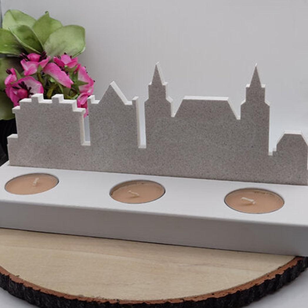 Gegossene Skyline Aachen Nr 2 aus Raysin mit Silikonform Gießform als moderne DIY Stadt Deko und Geschenkidee für Aachen Fans