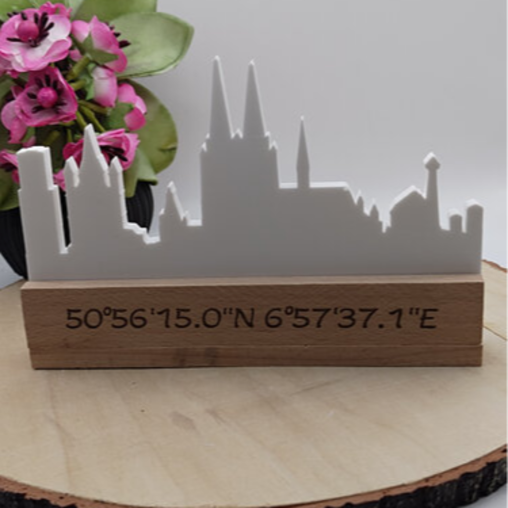Detailansicht der Silikonform Skyline Köln im Klötzchenformat für kreative Gießprojekte aus Raysin, Beton, Gips und Keramikpulver
