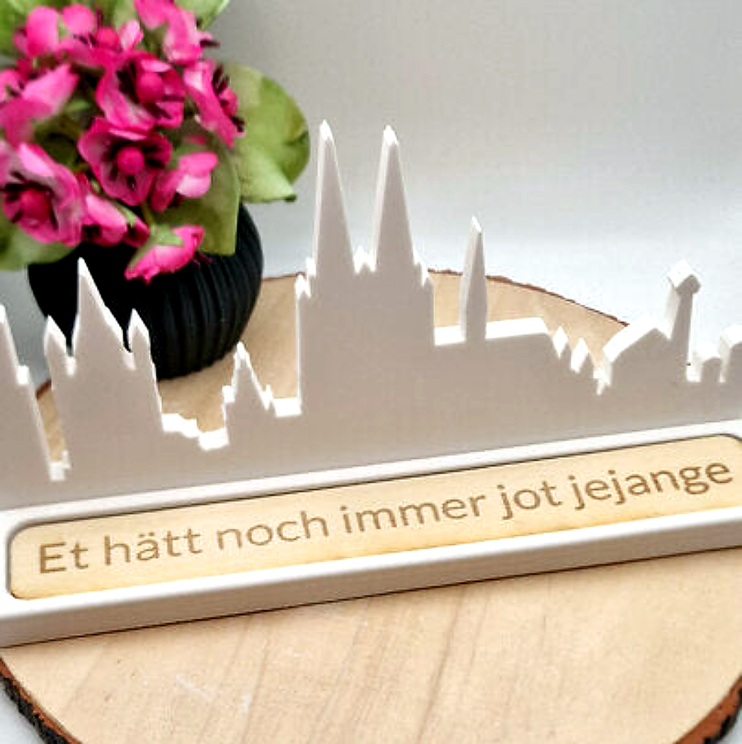 Detailansicht der Silikonform Skyline Köln mit Kölner Dom für kreative Gießprojekte aus Raysin, Beton und Gips