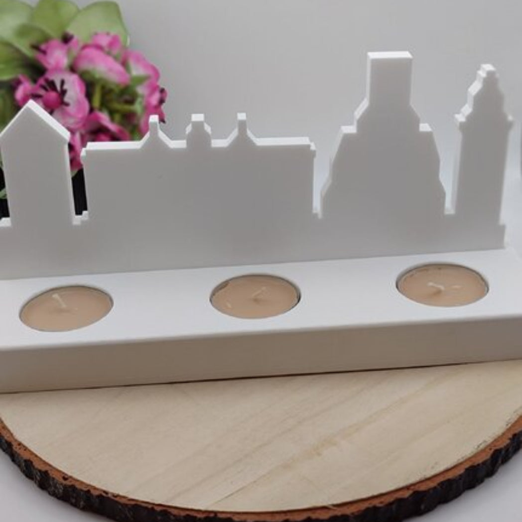 Gegossene Skyline Krefeld Nr 2 aus Raysin mit Silikonform Gießform als moderne DIY Stadt Deko und Geschenkidee für Krefeld Fans