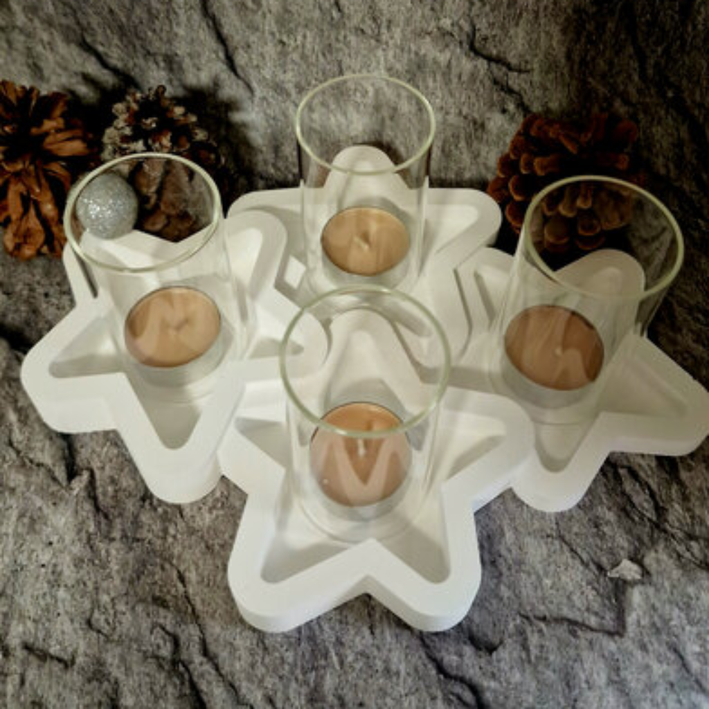Stern Adventskranz aus Raysin gegossen mit Silikonform Gießform als festliche Weihnachts Dekoration für Tisch und Wohnbereich